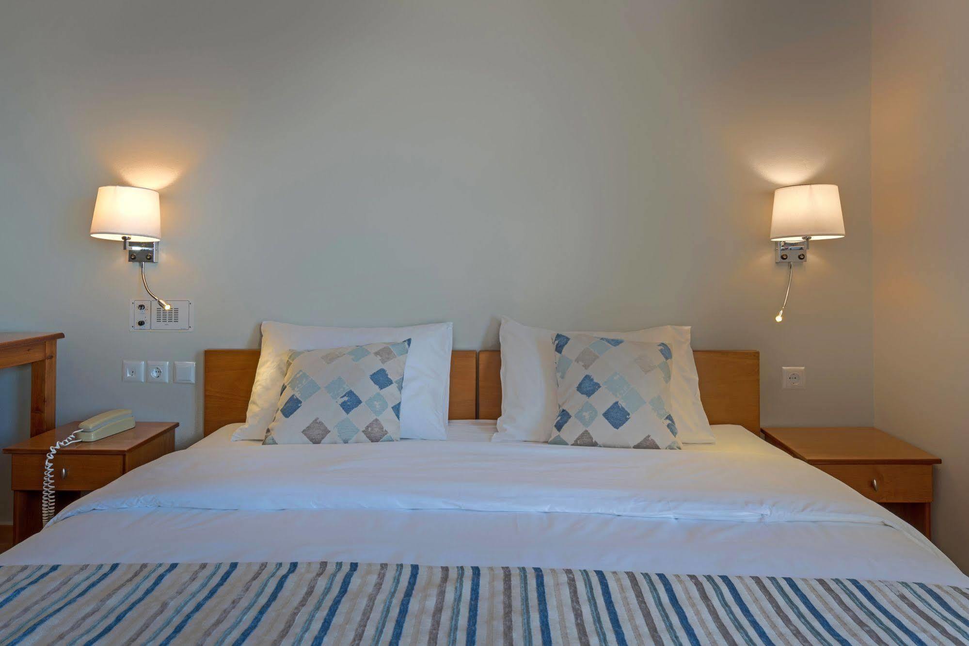 Batis Beach Hotel Ретимно Экстерьер фото