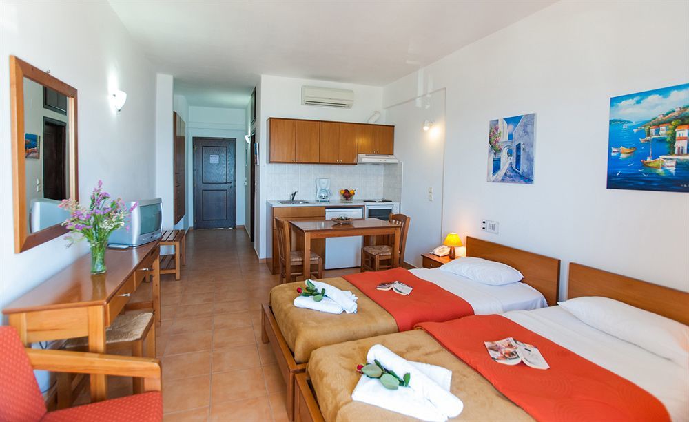 Batis Beach Hotel Ретимно Экстерьер фото